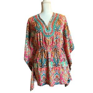 LEL Long Elegant Legs Beautiful multi colored designed boxy tunic. EC Size Small